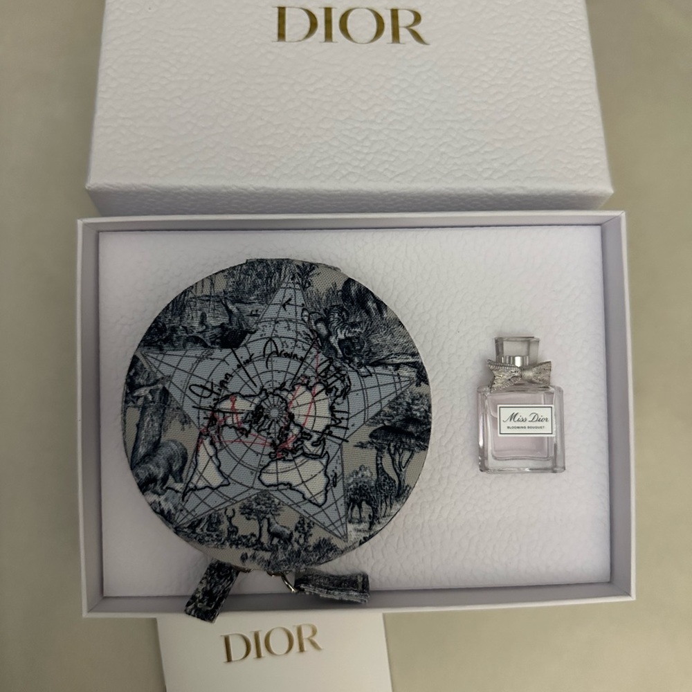 Dior Mini Gift Set(Miss Dior Blooming Bouquet EDT Mini .17 oz.& a mini pouch)
